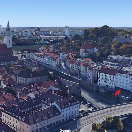 Oldtown Safari Братислава